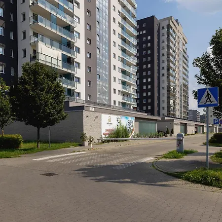 Apartment Tysiaclecia Next To Park Slaski By Renters *